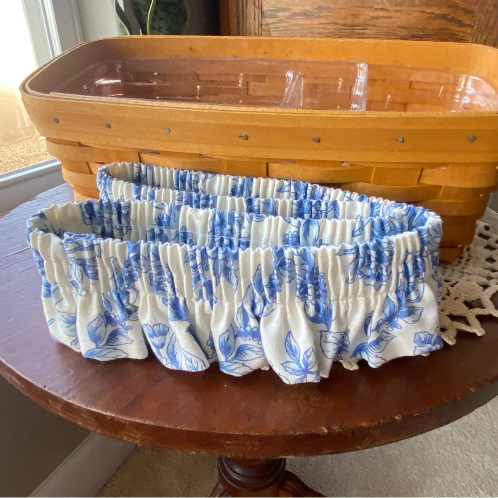 Longaberger 2002 Wicker Vanity Desk Basket w/Blue Floral Liner 2 Plastic Liners
